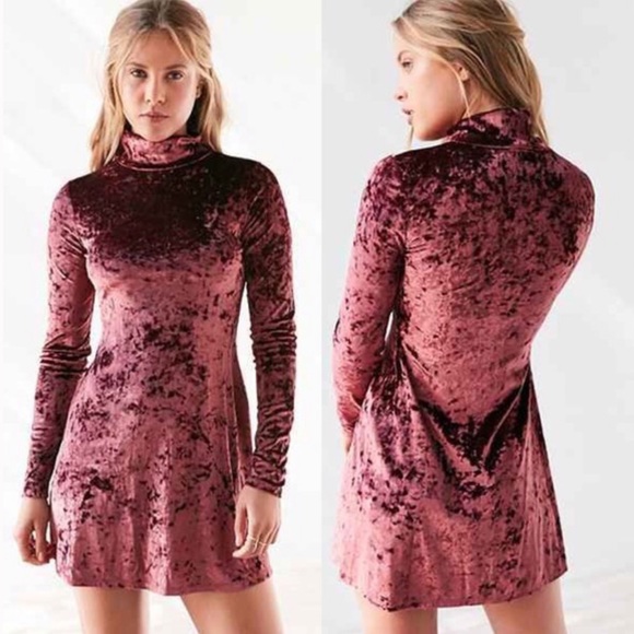 Urban Outfitters Dresses & Skirts - UO Kimchi Blue Crushed Velvet Mock Neck Mini